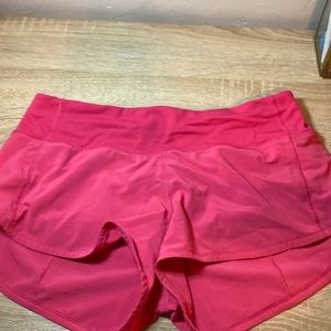 LULULEMON!! Size 4!! Red/pink ish!! Super cute!!